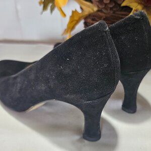 Women’s Black Dress Pumps by Roberto Vianna Size 5 ½ B - GUC